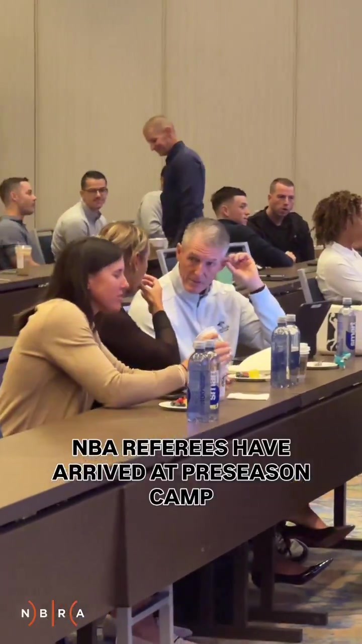 新赛季判罚尺度如何？👀NBA召开裁判季前训练营
