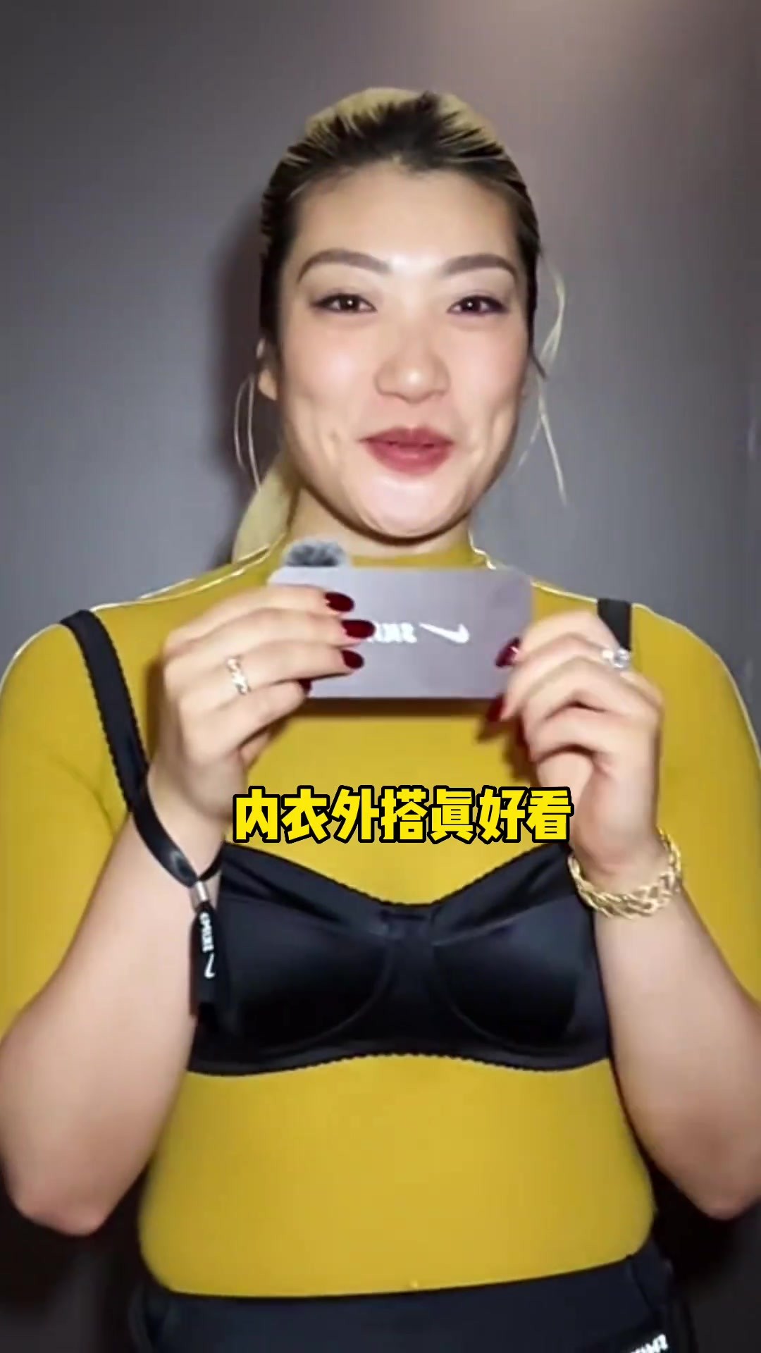 长得好看，打球更狠&mdash;&mdash;李梦这身材放在亚洲锋线就是无解错位